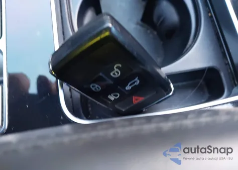 2018 Land Rover Range Rover 3.0L V6 Supercharged Hse z USA, uszkodzony, nr VIN SALGS2SV8JA388256